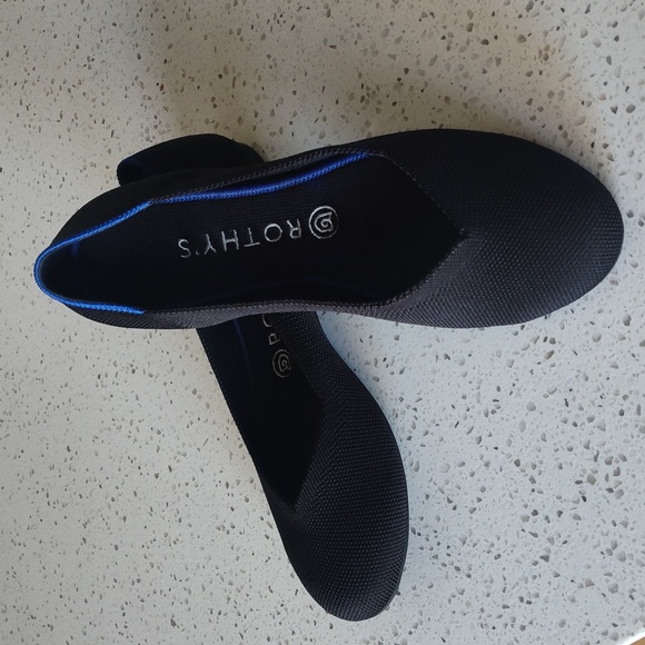 Rothy's Women's Black and Blue Flats In Size 8.5 - Picture 1 of 6